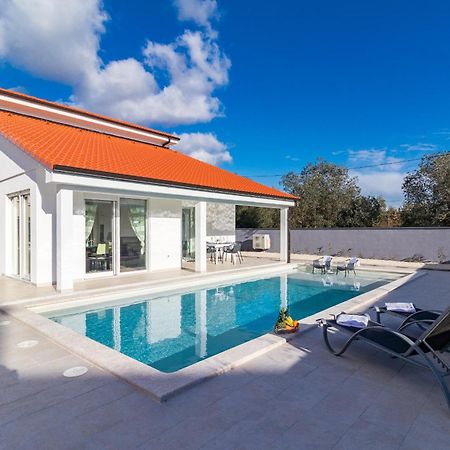 Villa Casablanca - Pula Exterior photo